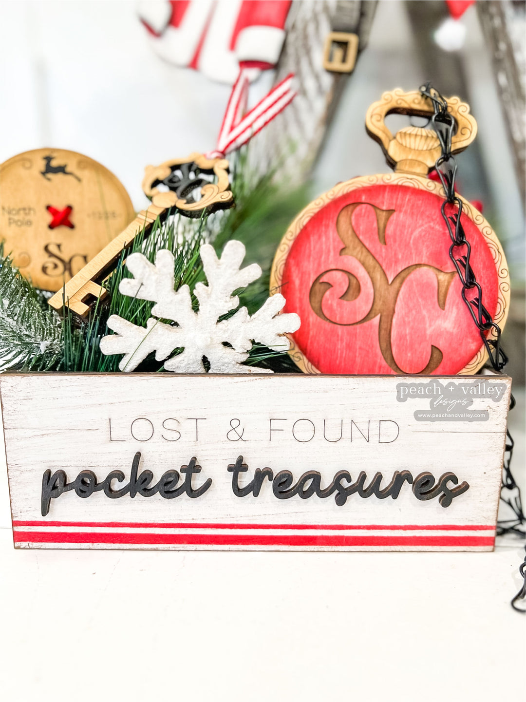 Santa's Pocket Treasures Box Cut File