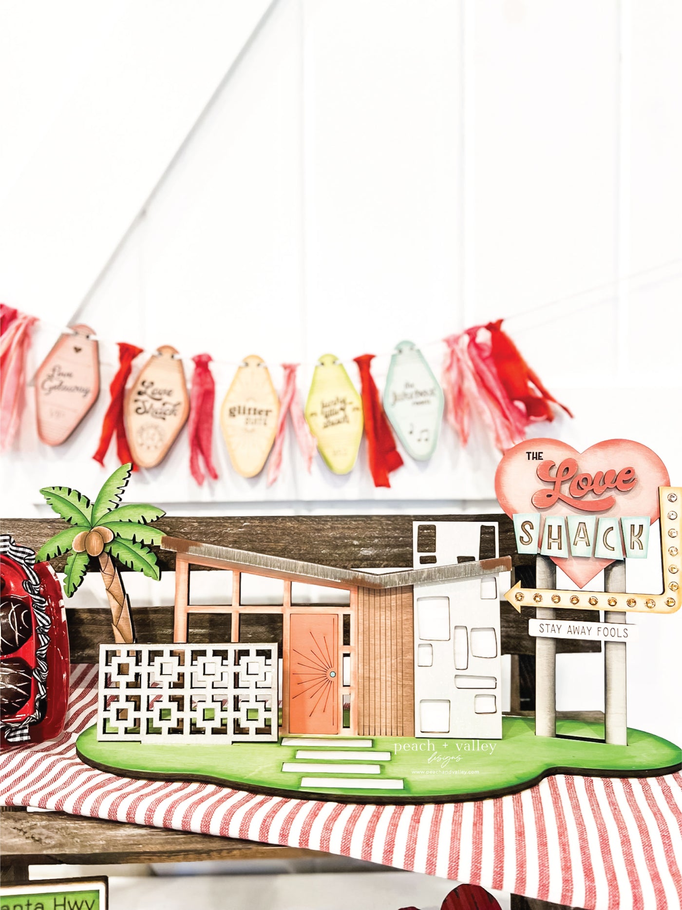 Love Shack Scene Blank